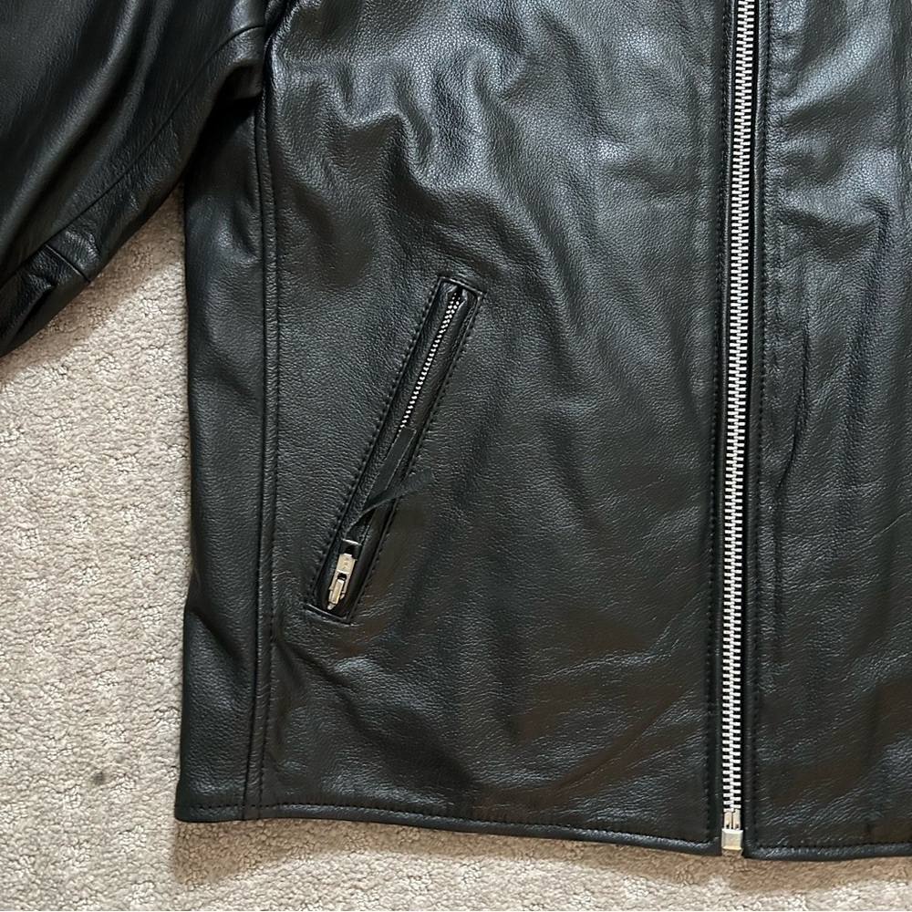 First riding. Gear Men's Black Leather motorcycle Jacket. Silver zippers. New! - Picture 2 of 14